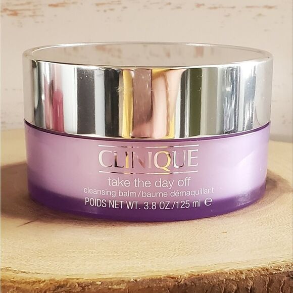 Clinique Take Off the Day Cleansing Balm - Picture 9 of 13